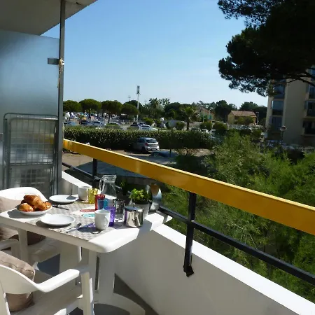 Sol-y-days Cigales De Mer, Bien équipés Et Climatisés, En Centre-ville à 150m De La *