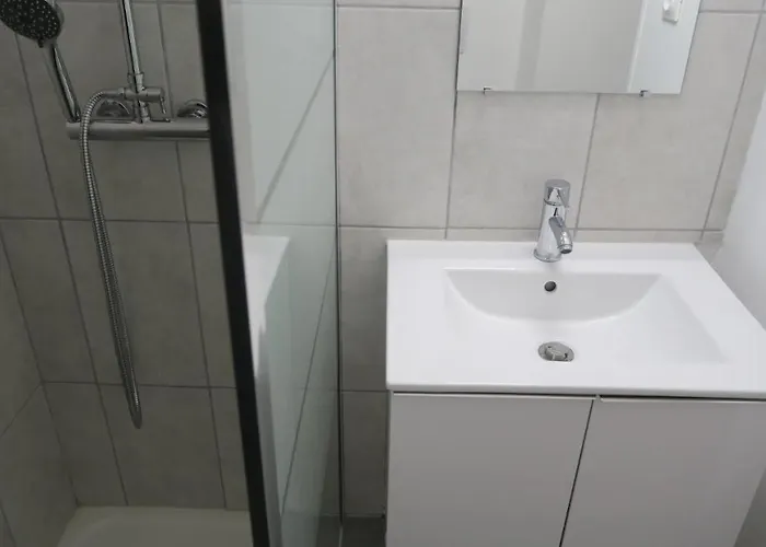 公寓 Sol-y-days Cigales De Mer, Bien Equipes Et Climatises, En Centre-ville A 150m De La *